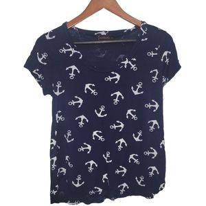 Annabelle Women's Top. Size Medium.  Excellent Condition Pre-owned.